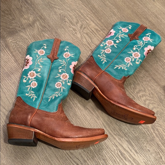 Floral Embroidered Cowboy Boots - Brown and Teal - Picture 2 of 5